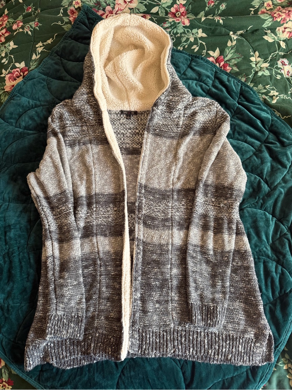 Plush-Lined Hooded Open-Front Women's Cardigan in Gray and Cream
